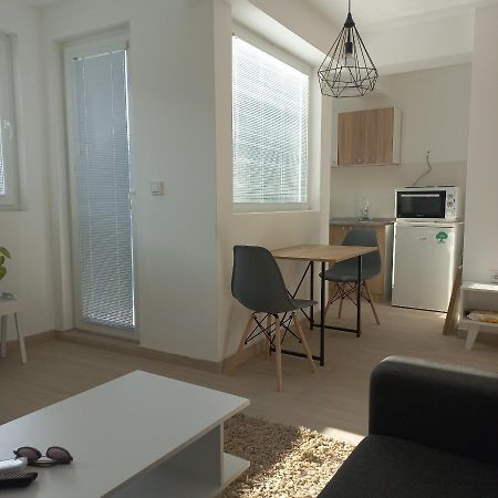 Studio Close To Town Centar Skopje Luaran gambar