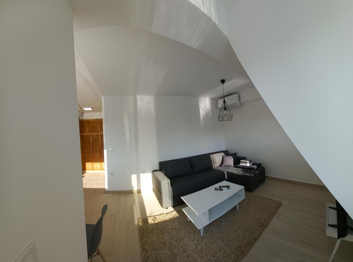 Studio Close To Town Centar Skopje Luaran gambar