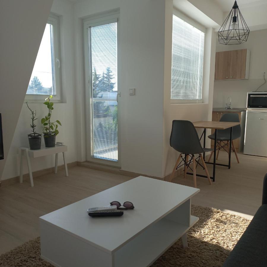 Studio Close To Town Centar Skopje Luaran gambar