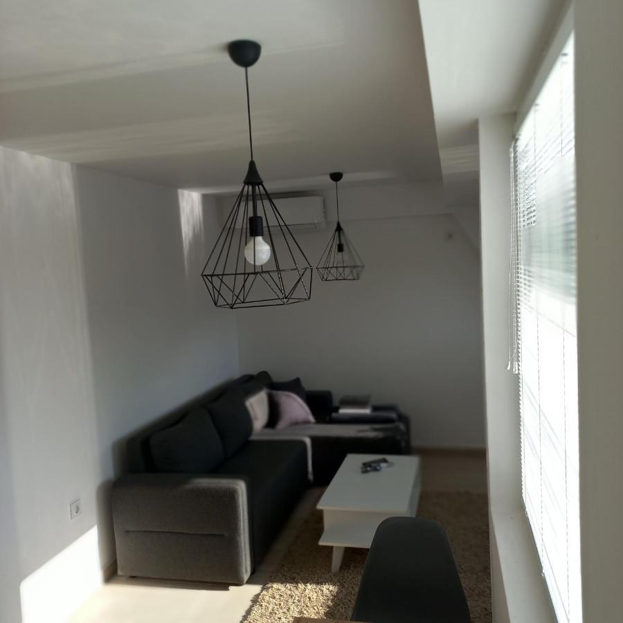 Studio Close To Town Centar Skopje Luaran gambar